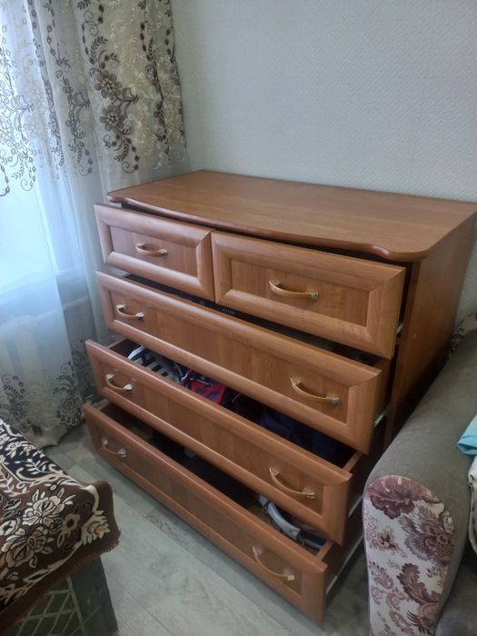 Мебель б/у. В хорошем состоянии