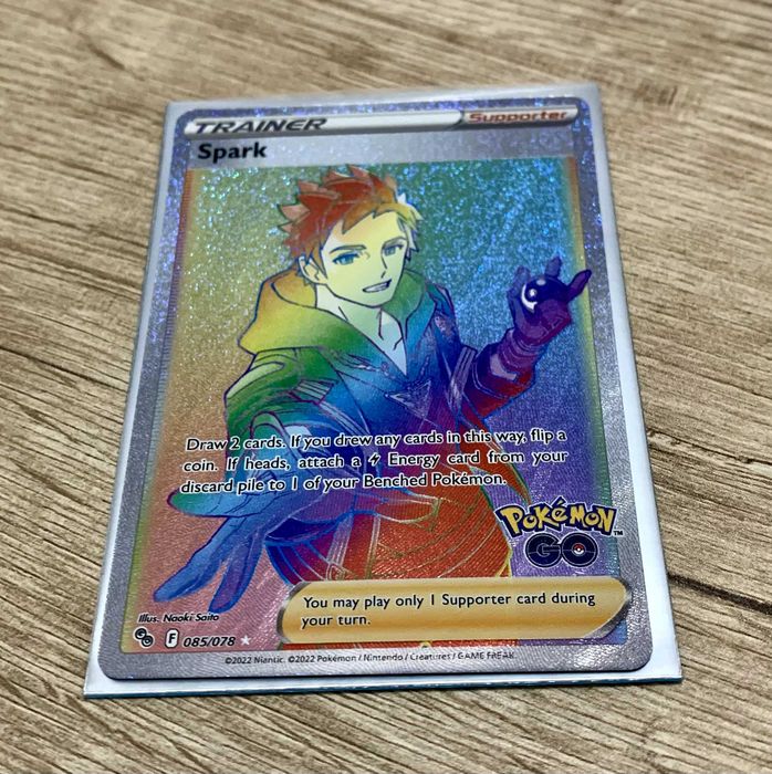 2022 Spark Trainer Rainbow Holo Pokemon Go | Raw Card