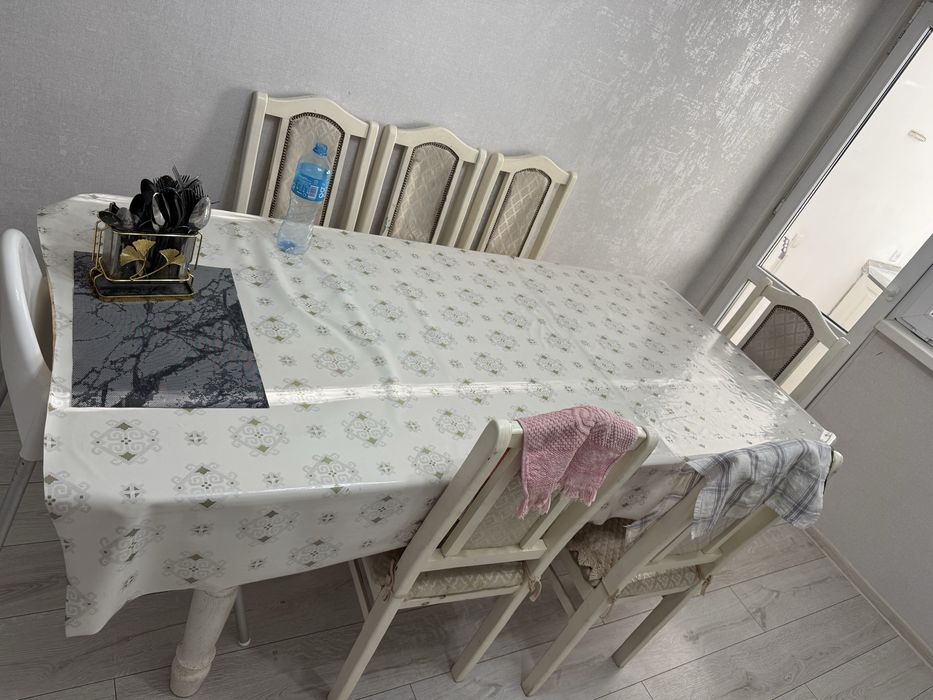 Продам стол стуля