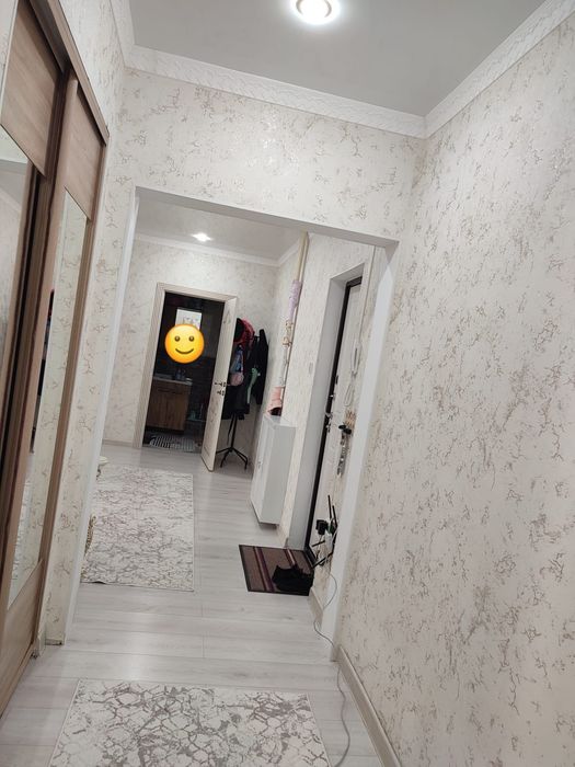 Продам 3 комн квартиру 10 микрорайон