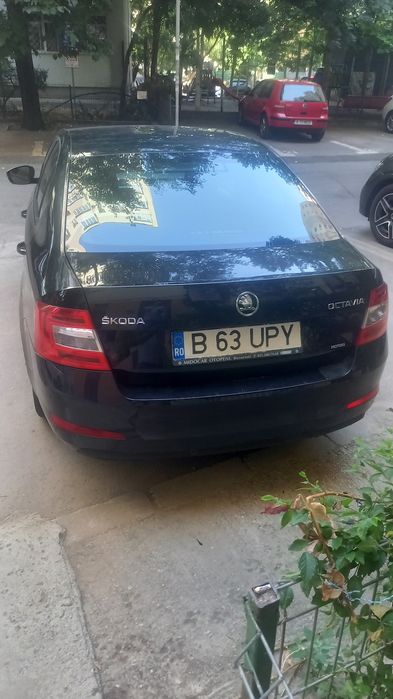 Vând Skoda Octavia1,6