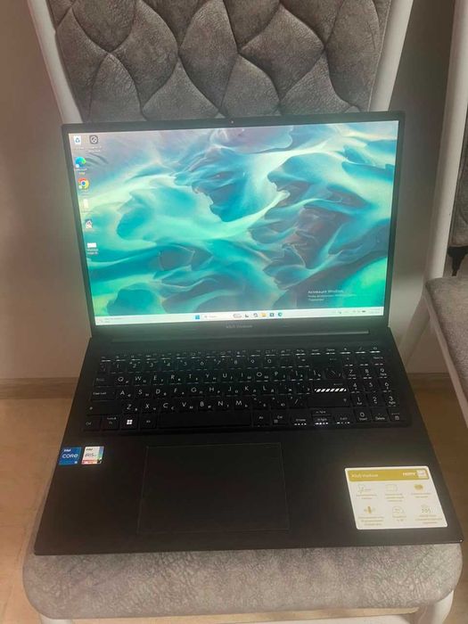 ASUS Vivobook 16 (X1605)
