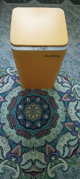 Сенсорное мусорное ведро