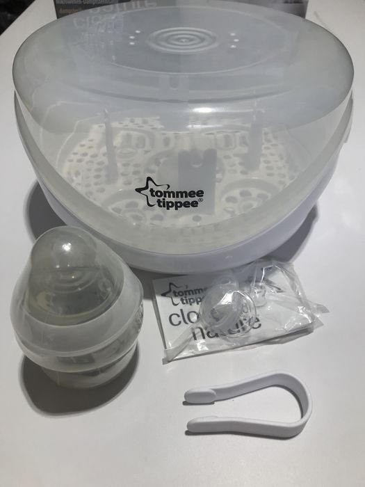 НОВ Стерилизатор Tomee Tippee