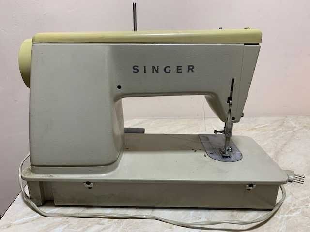 Masina de cusut Singer cu pedala