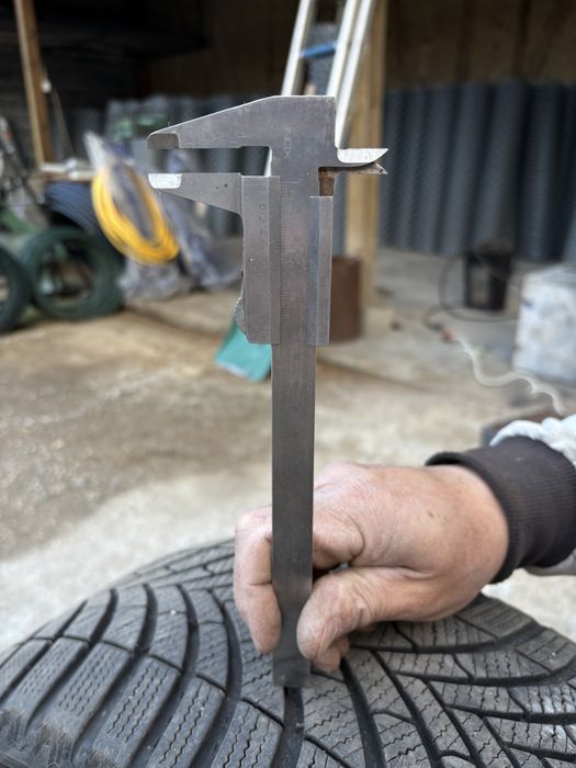 Гуми за кола Semperit и Viking