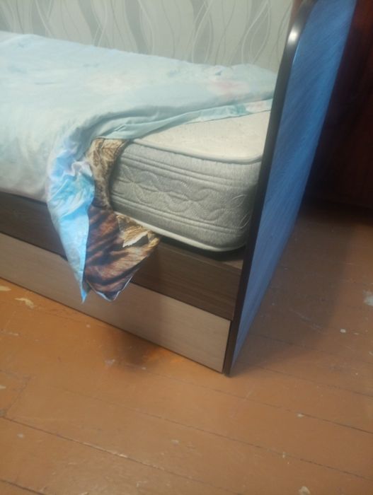 Продам кровать 9/10