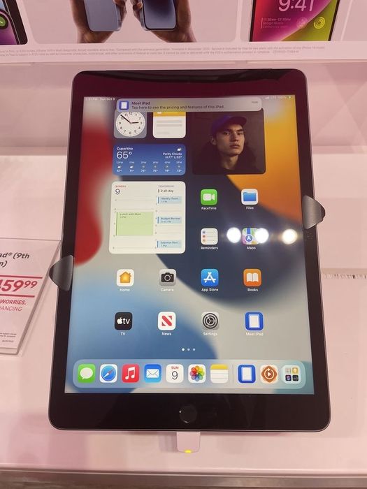 iPad 6th gen новый