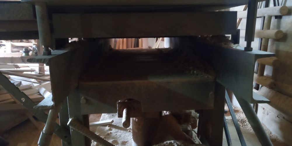 Станки деревообрабатывающие