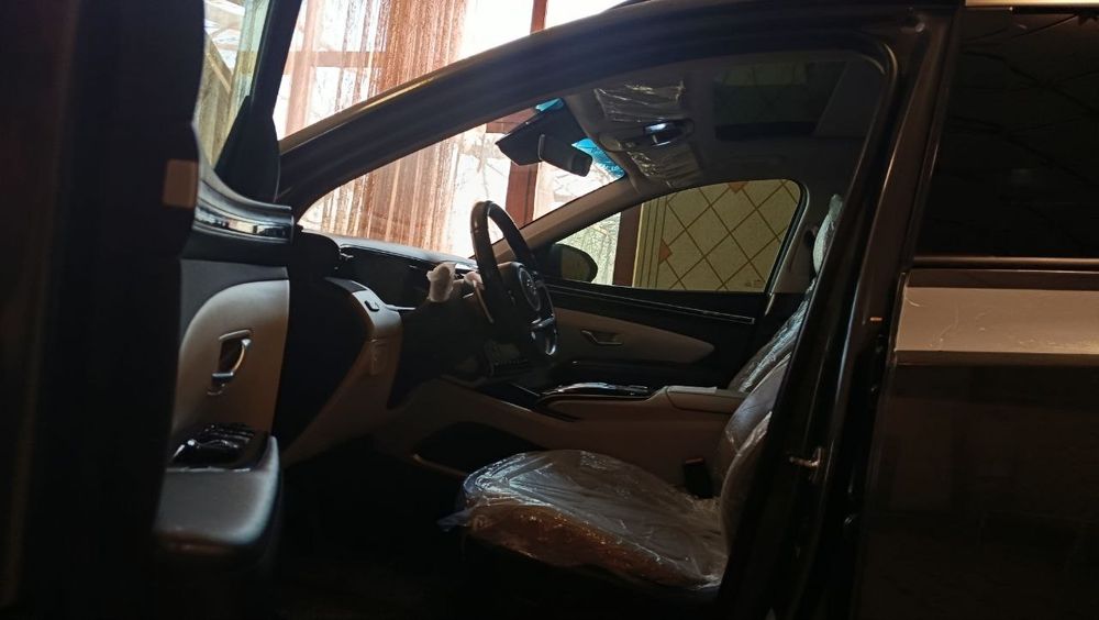 2.5 моторли энг фул туксон сотилади