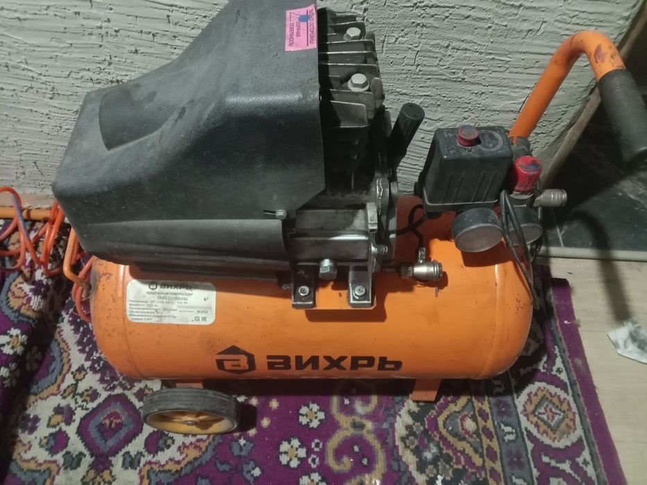 Продам компрессор в хорошем состоянии