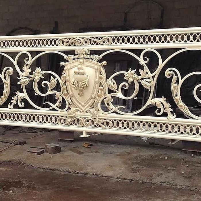 Darvoza va rishotka pirila