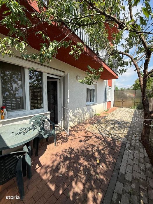 De inchiriat Apartament 3 camere cu teren, zona Cetate Lidl.