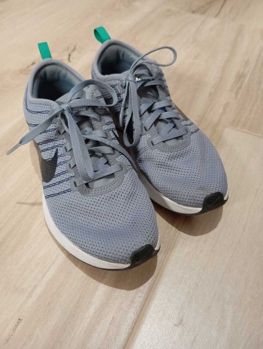 Маратонки Nike 37.5