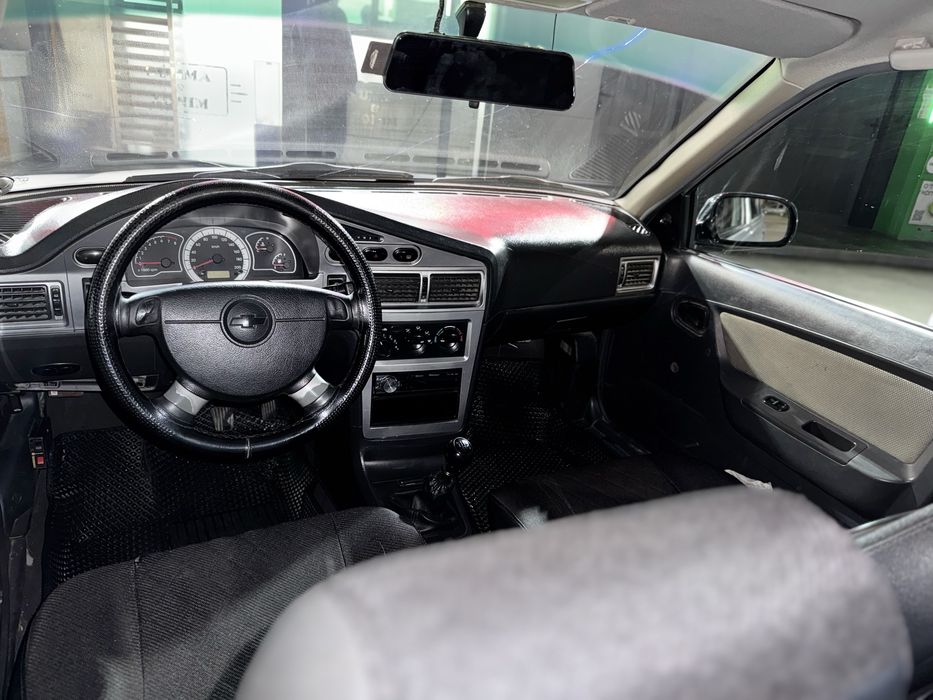 Nexia 2 1.6 dons metan  srochniy sotiladi