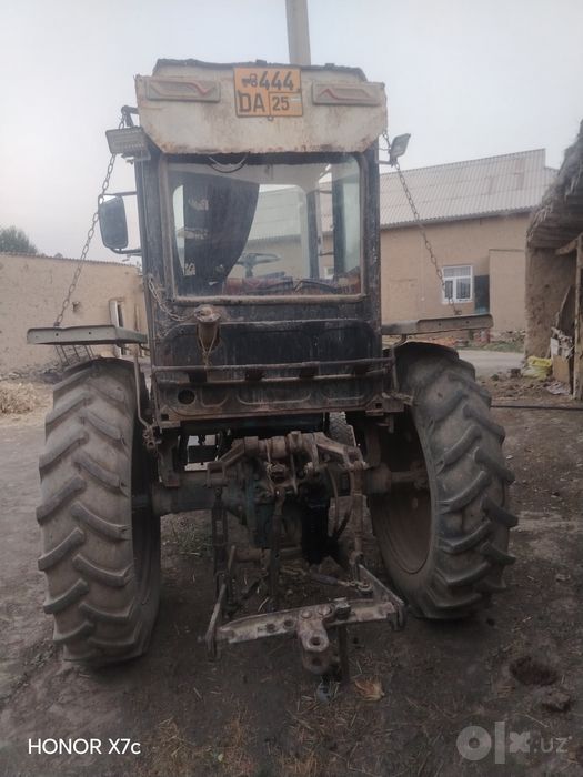 T 28 traktor sotiladi