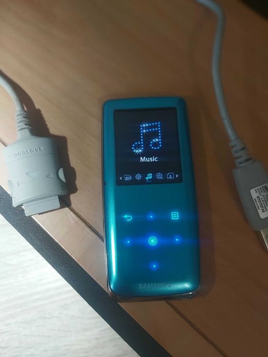 Mp 3 Player Samsung YP-S3 – Design Slim, Funcții Multimedia