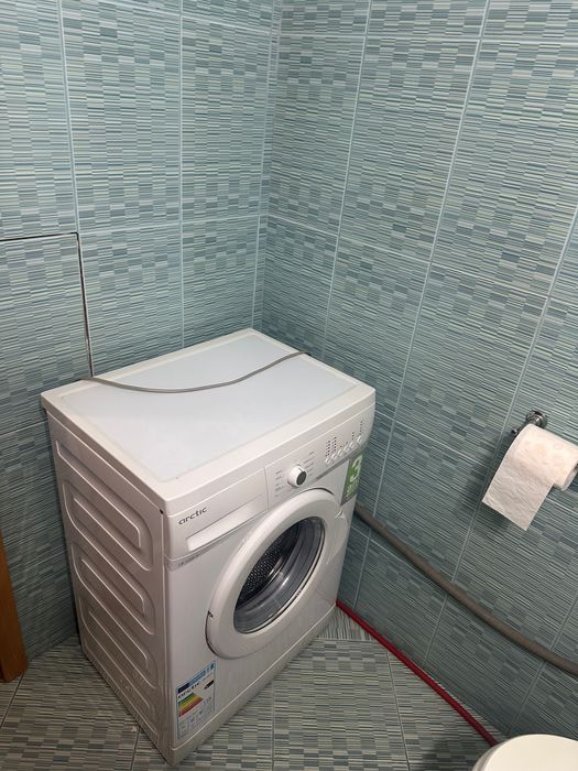 Închiriez garsonieră Mihai Bravu-Dristor etajul 1 loc de parcare 400€