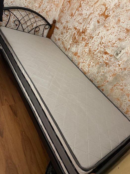 Продам кровать в отличном состоянии