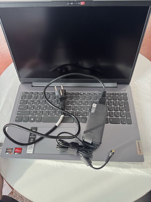 Ноутбук Lenovo IdeaPad 3 15ABA7 (82RN00BGRK)