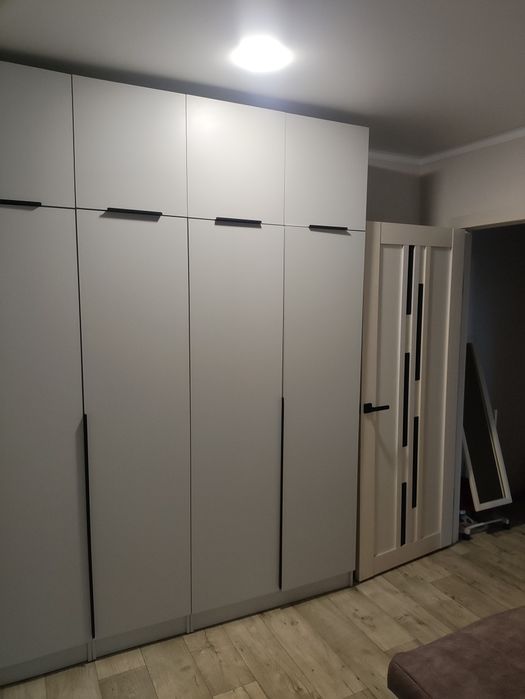 Продам 8 микрорайон  Беркимбаева 95/1