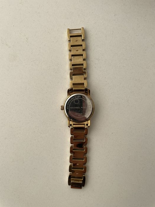 Часы Michael Kors золотые б/у