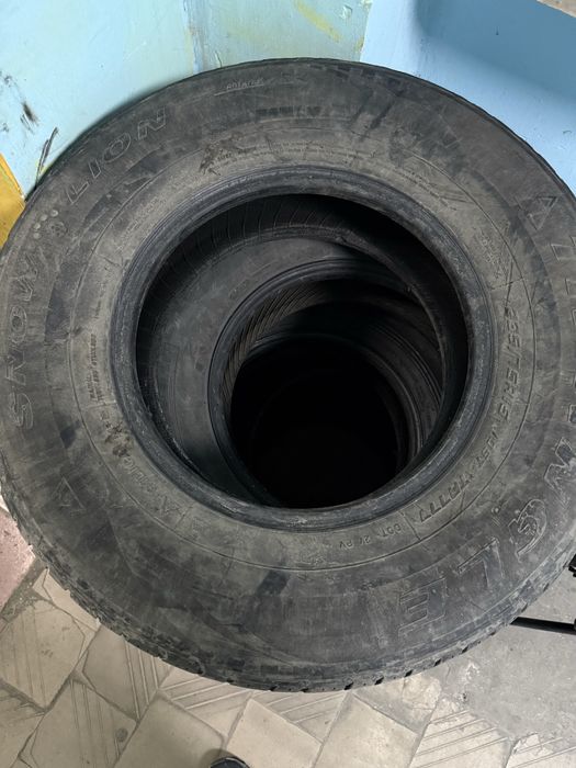 Продам Покрышки.