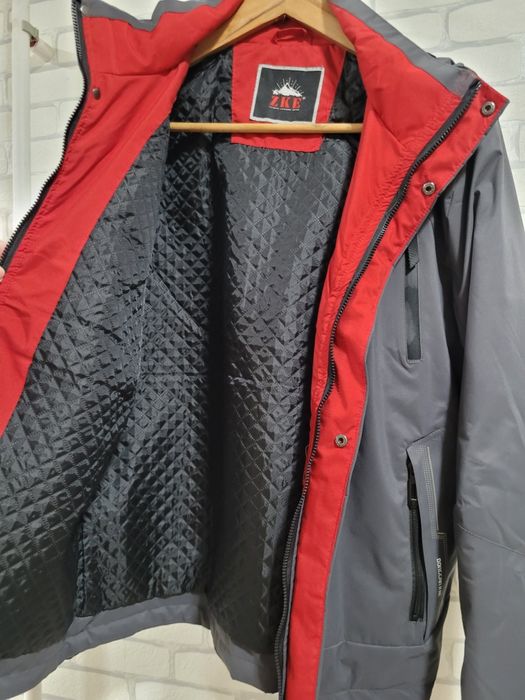 Демисезонная куртка