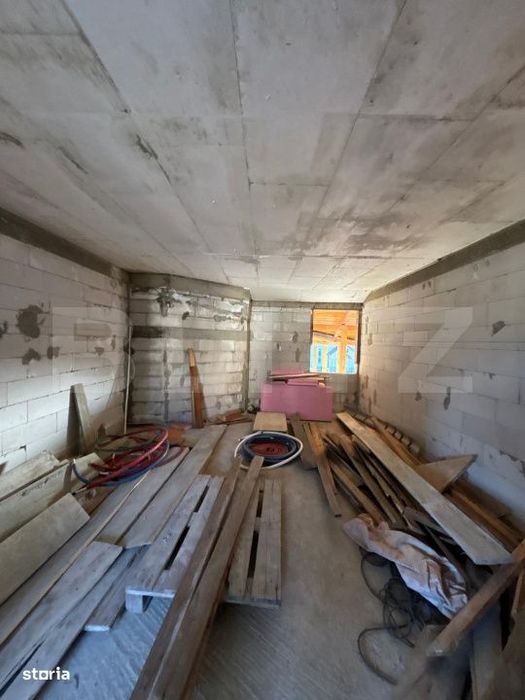 Cladire Mixta De Vanzare In Comuna Dumitra, Oportunitate De Investitie