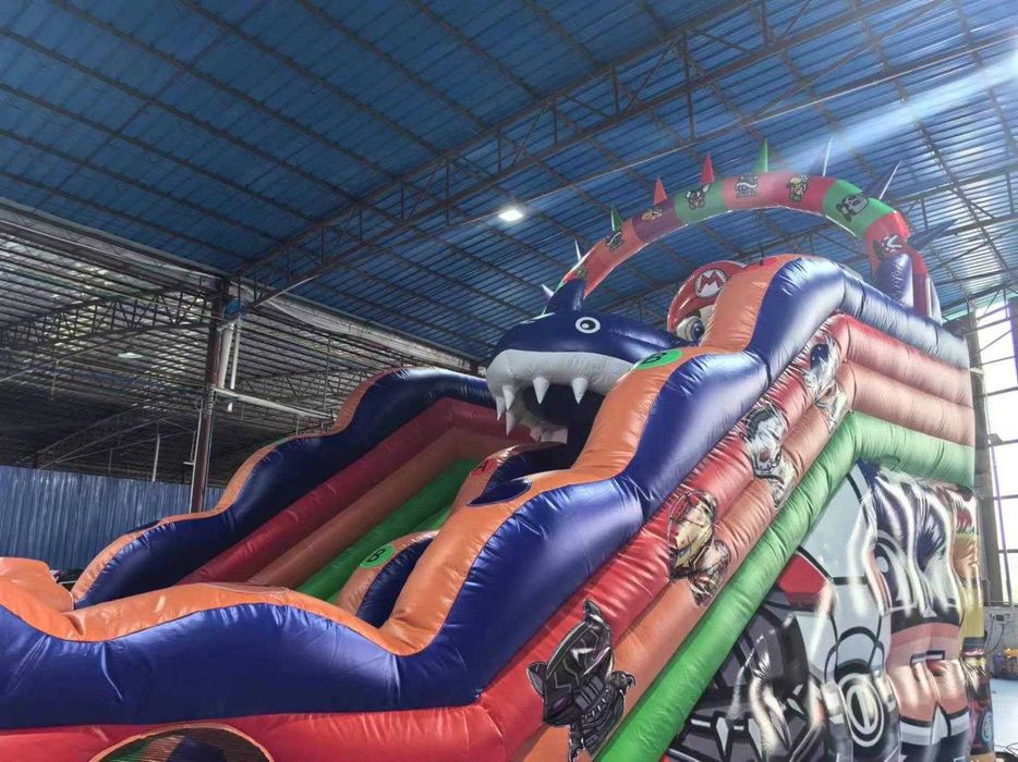 Închirieri, închiriez tobogan, topogan gonflabil pentru evenimente