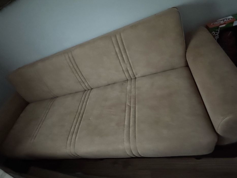 Canapea extensibila 3 locuri