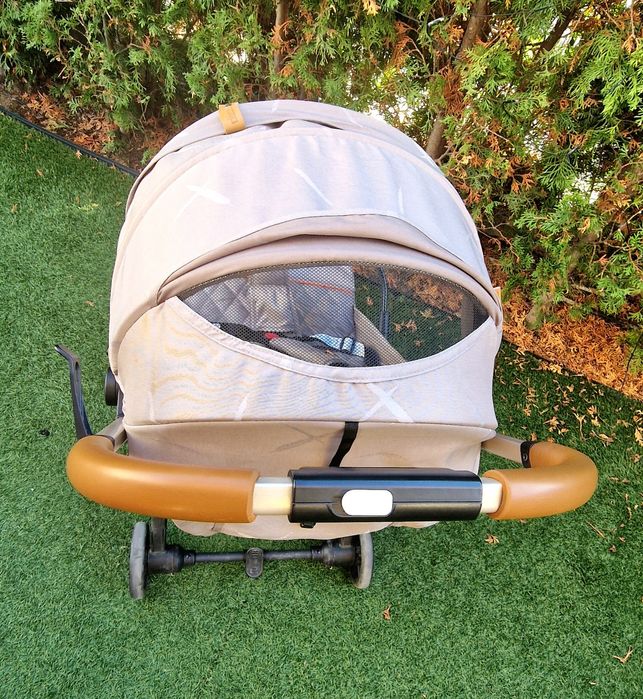 Детска лятна количка Chipolino City бежов цвят