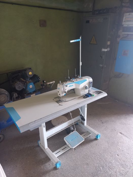 Швейная машина Jack A2B белый, синий