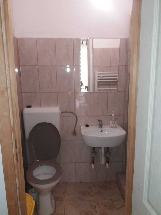 inchiriez garsoniera in Timisoara, zona Plopi, linia E8