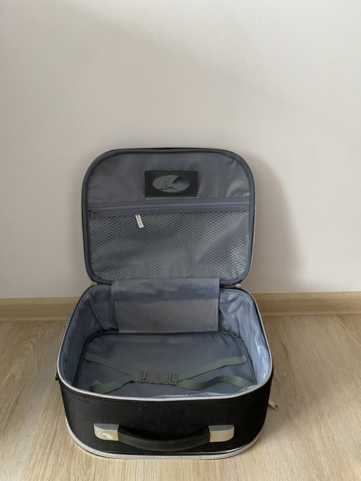 Geamantan/valiza/geanta umar-mana