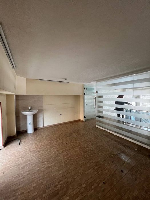 Срочно продажа нежилого на Шохсарой