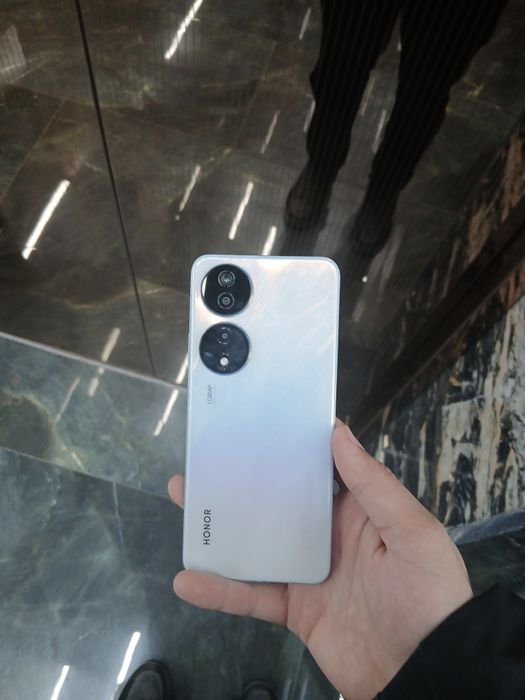 Телефон Honor x7b