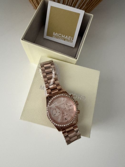 Часовник Michael Kors rose-gold