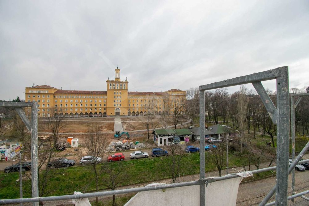 Продава се Тристаен апартамент в София, Лозенец - 174 кв.м за 1747 €/кв.м - Снимка #10