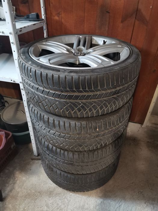 Продавам джанти със зимни гуми. 235/35/19  5/112 /57.1