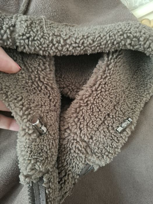 Шубка куртка  в отличном состоянии