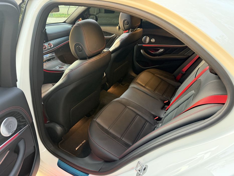 Mercedes Benz W213 E53 AMG zavot resiling!