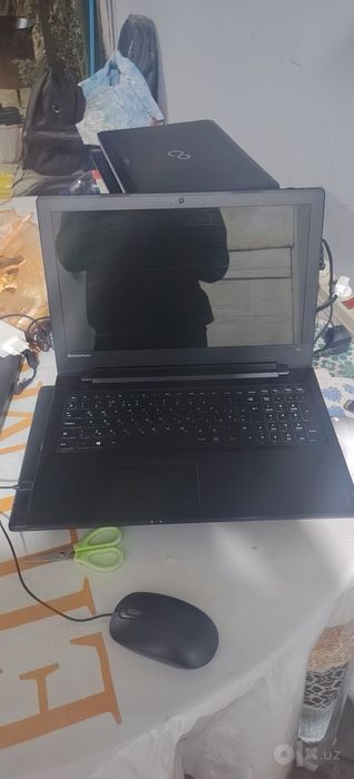 Lenovo noutbook sotiladi