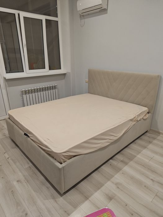 Двухспальный кравать 205×160 см