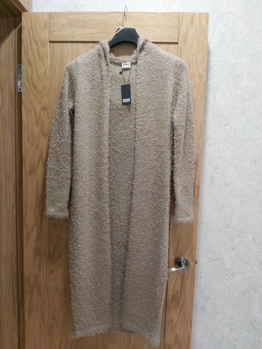 Стильный кардиган.