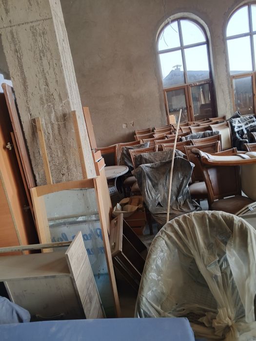 Мебель , столы и стулья б/у