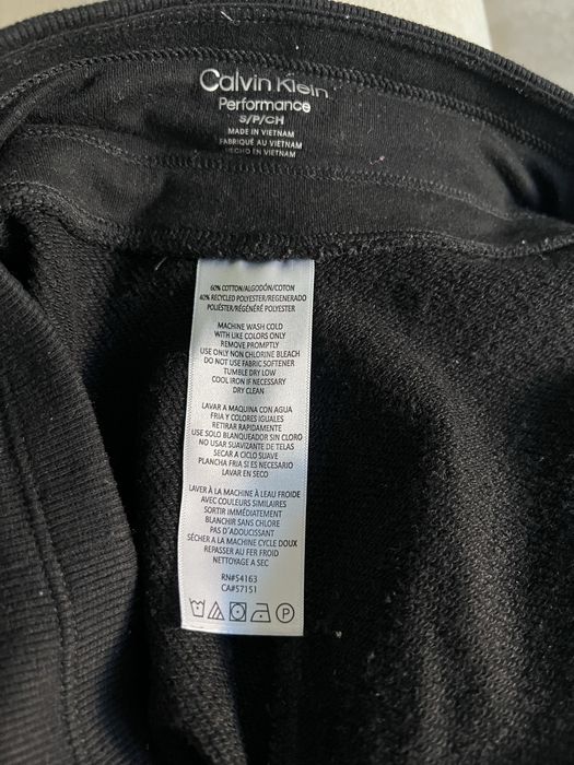 Продам женское трико Calvin Klein