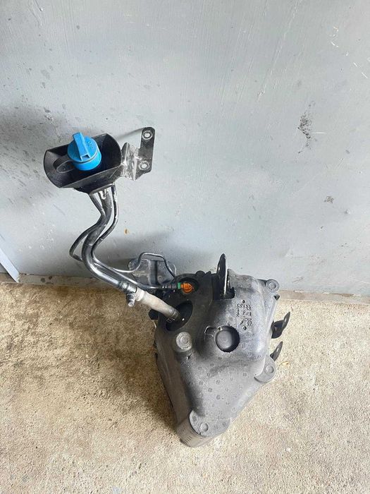 Rezervor Bidon Vas Pompa AdBlue BMW X5 F15 X6 F16