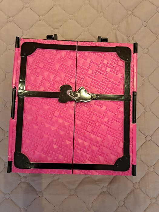 Гардероб за барби-15лв