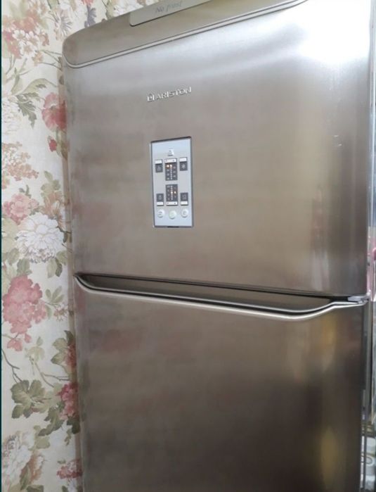 мощный холодильник Аристон